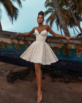 Vestido de novia elegante, corto, de corte A y hombros descubiertos con encaje